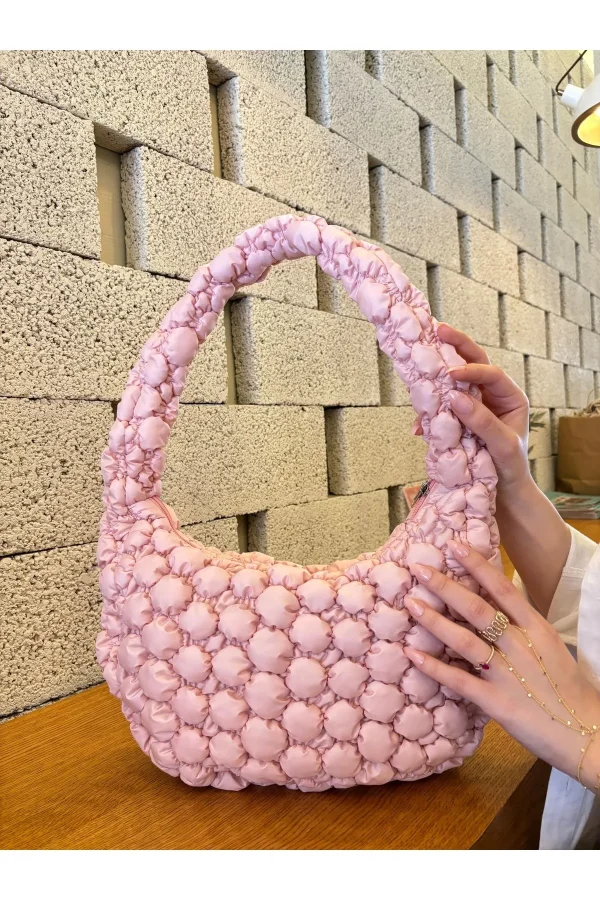 1 Cluody Bag Baget Kadın Kapitone / Quilted Puff El Ve Omuz Çantası Boy:25 En:35 Sap:60 Cm