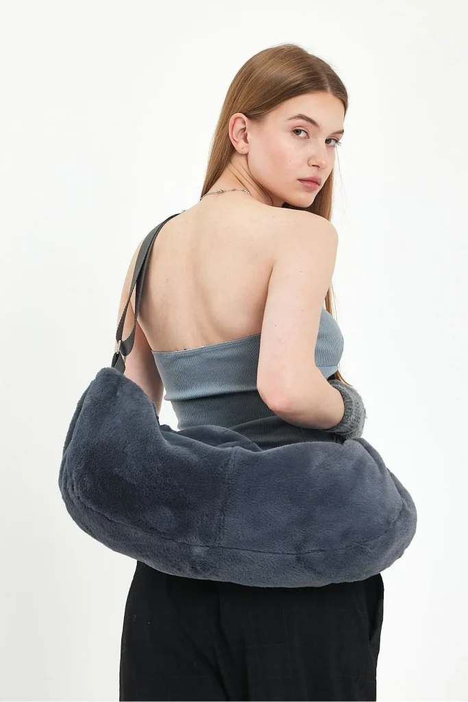 Fluffy Peluş Moon Bag Fermuarlı, Astarlı , Omuz & Çapraz / Spor & Günlük Çanta