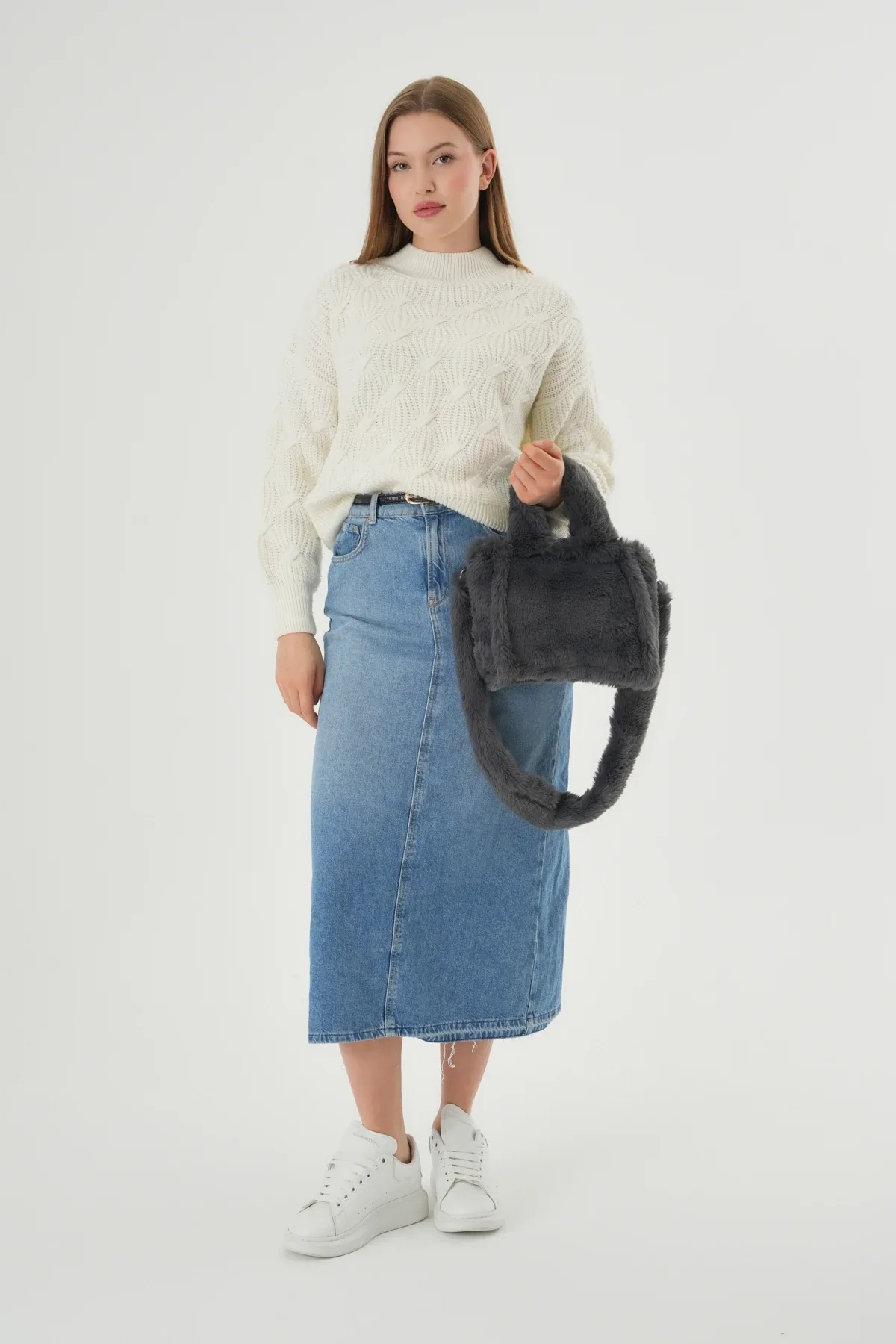 Soft Fluffy Bag / Black Uzun Saplı Peluş Çanta / Cross Body En : 24 Boy : 18